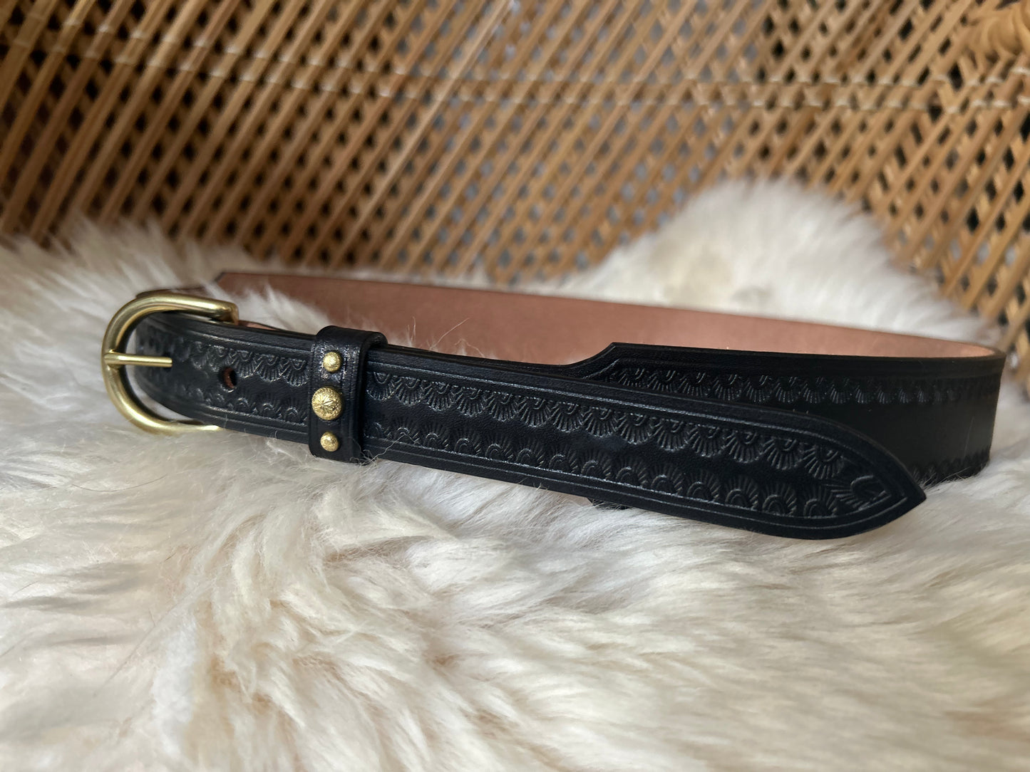 Black Tooled Tapered Belt