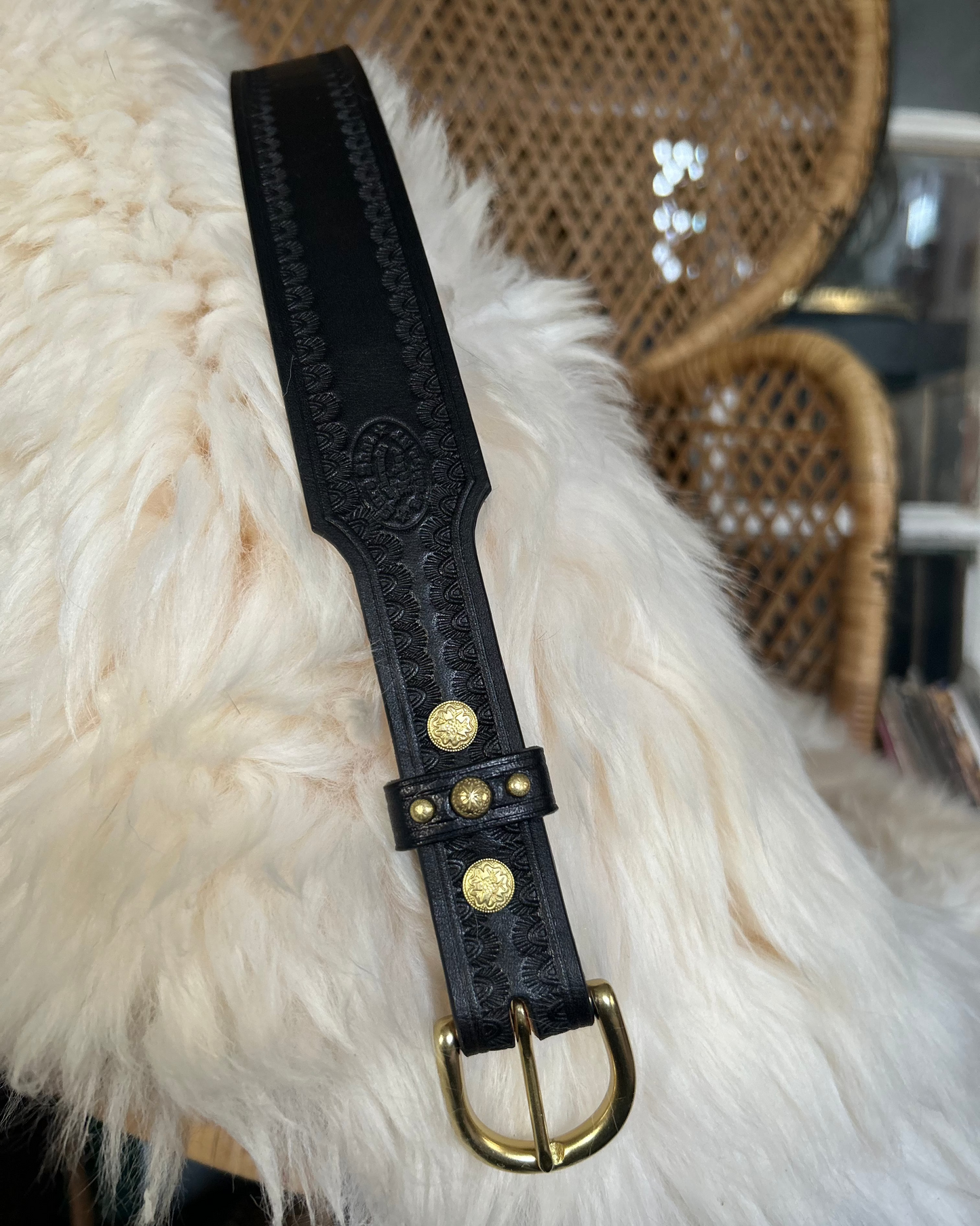 Black Tooled Tapered Belt